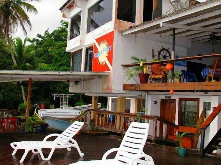 בית מלון כפרי Panama Divers & Octopus Garden Dive Center