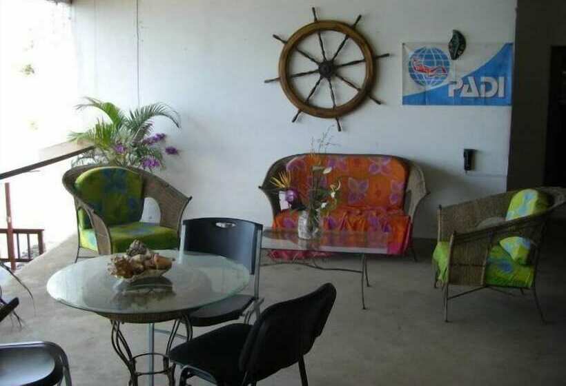 호텔 Panama Divers & Octopus Garden Dive Center