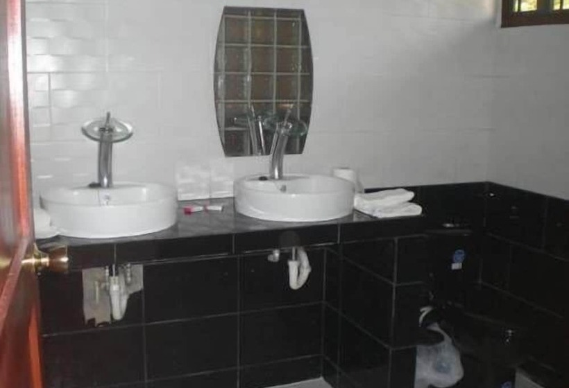 فندق Paradise Inn