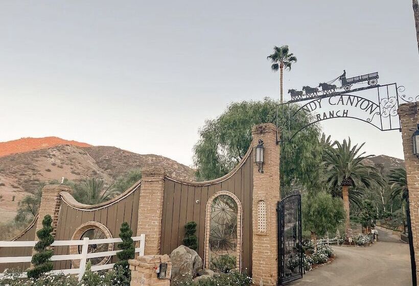 Сельский отель Bandy Canyon Ranch