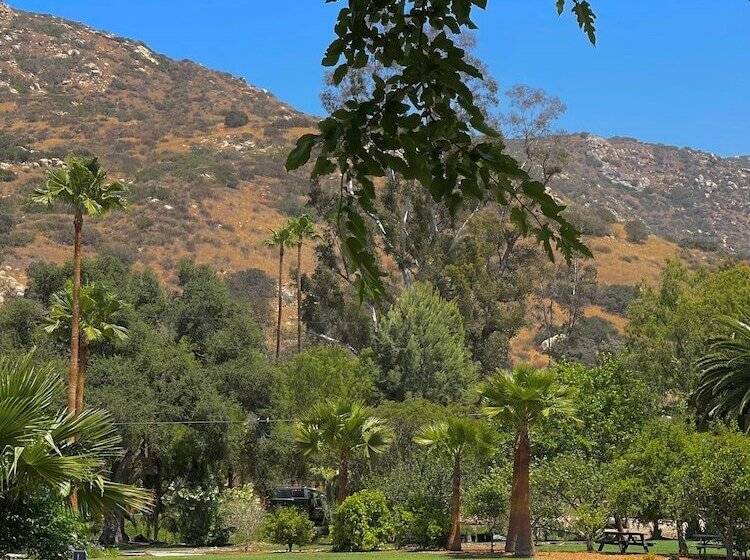 هتل روستایی Bandy Canyon Ranch