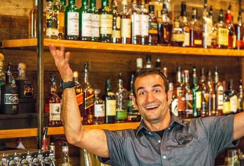 ホテル Rush Creek Lodge At Yosemite