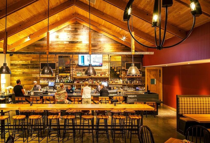 ホテル Rush Creek Lodge At Yosemite