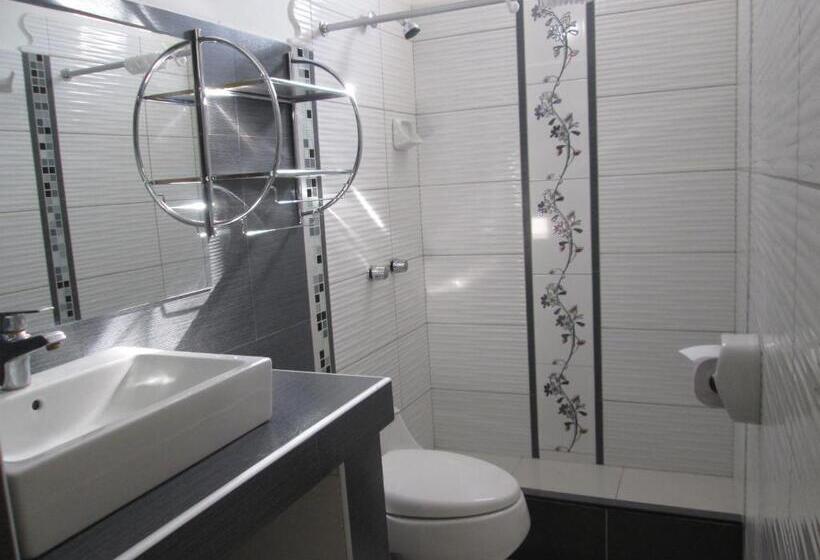 Отель Santa María