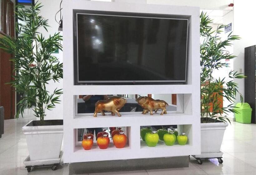 Отель Santa María