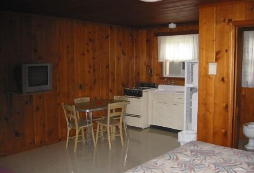 בית מלון כפרי Summer Haven Resort