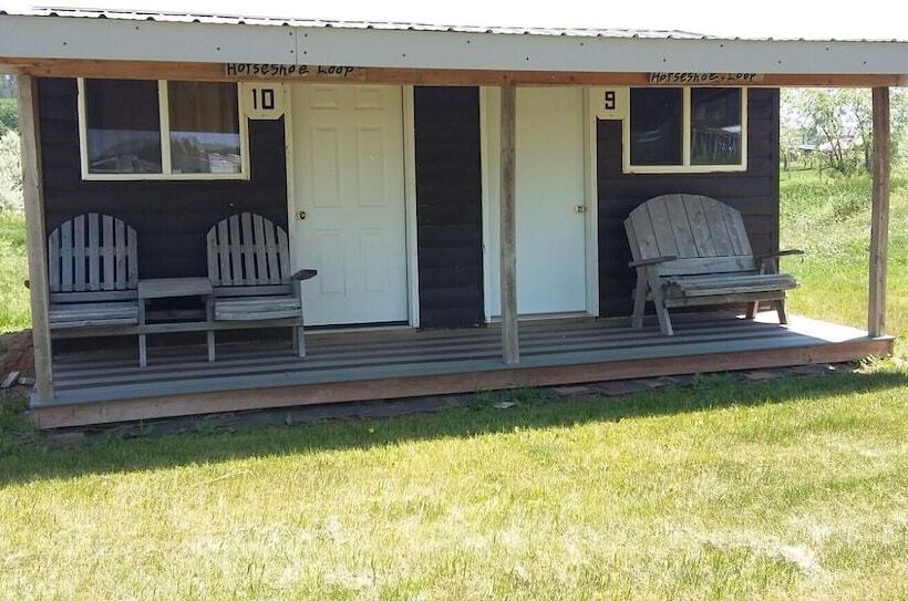 ホテル Suzies Camp