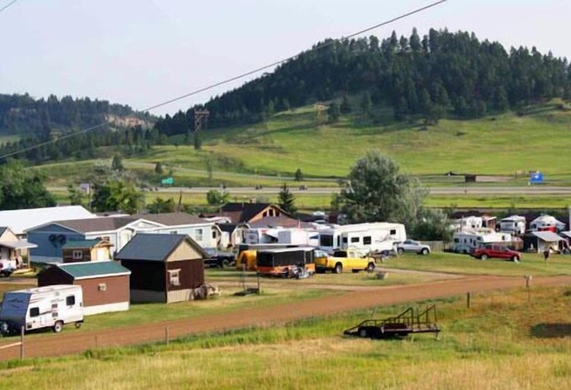 ホテル Suzies Camp