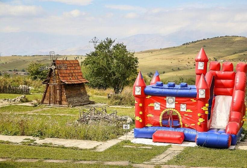 فندق Tezh Ler Resort