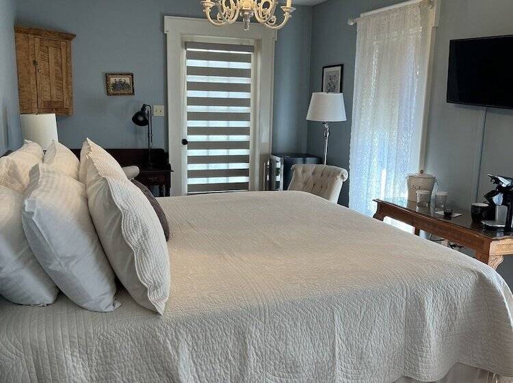 هتل The Buxton Inn