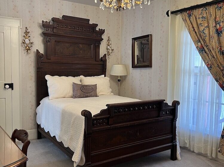 ホテル The Buxton Inn