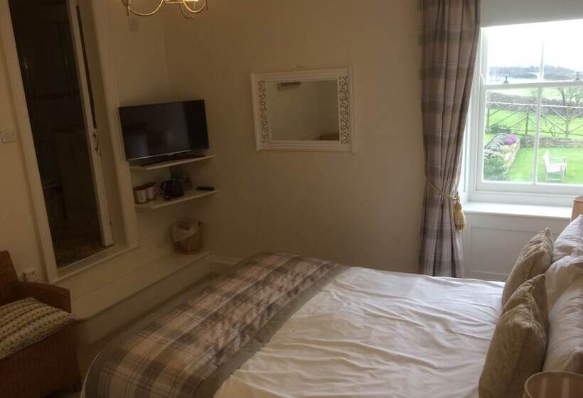 فندق The Manor House