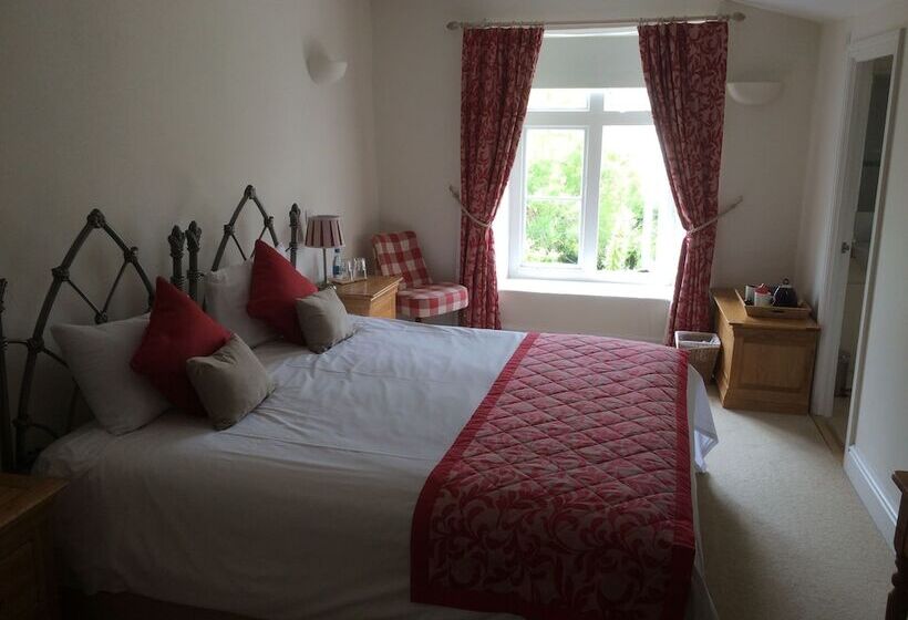 فندق The Manor House