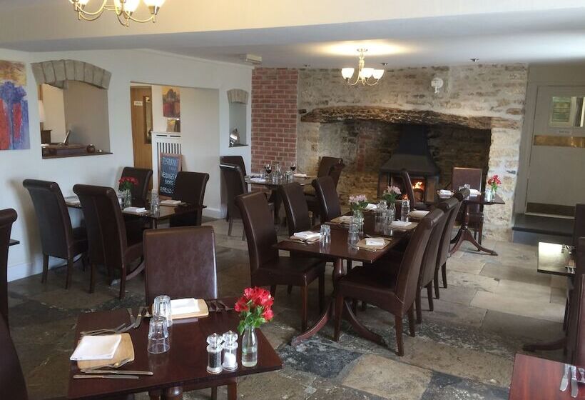 فندق The Manor House