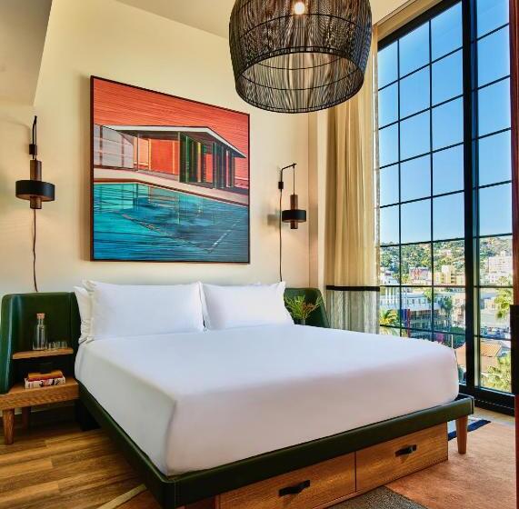 فندق Hollywood Volume, A Tribute Portfolio