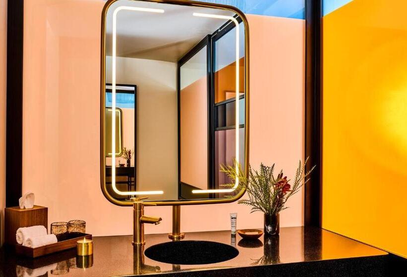 فندق Hollywood Volume, A Tribute Portfolio