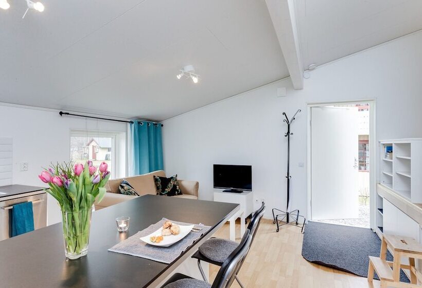 ホテル Vaggeryd Södra Park Apartment