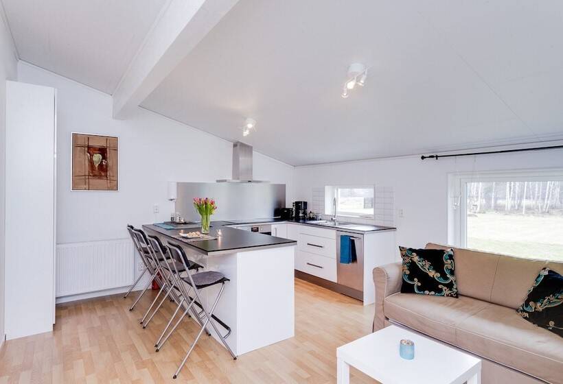 ホテル Vaggeryd Södra Park Apartment