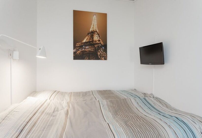 ホテル Vaggeryd Södra Park Apartment