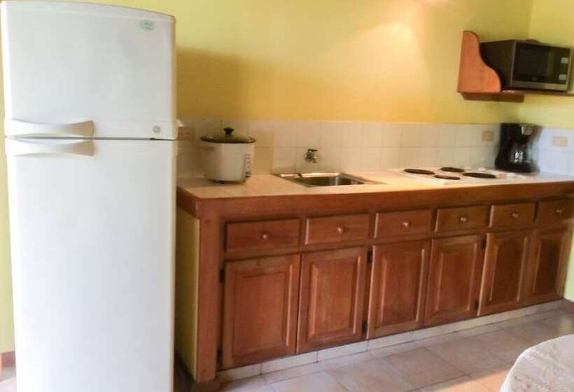 فندق Valley View Lodge   Finca Huetares