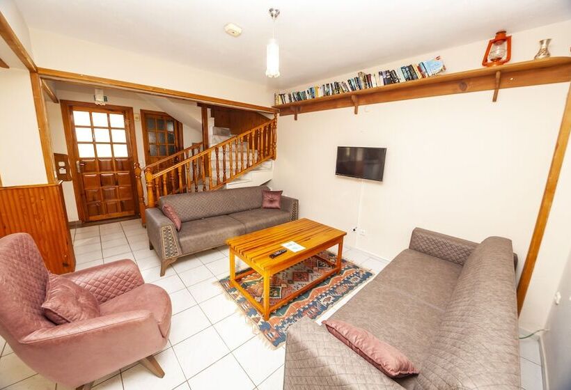 هتل Villa Gardenia Apart