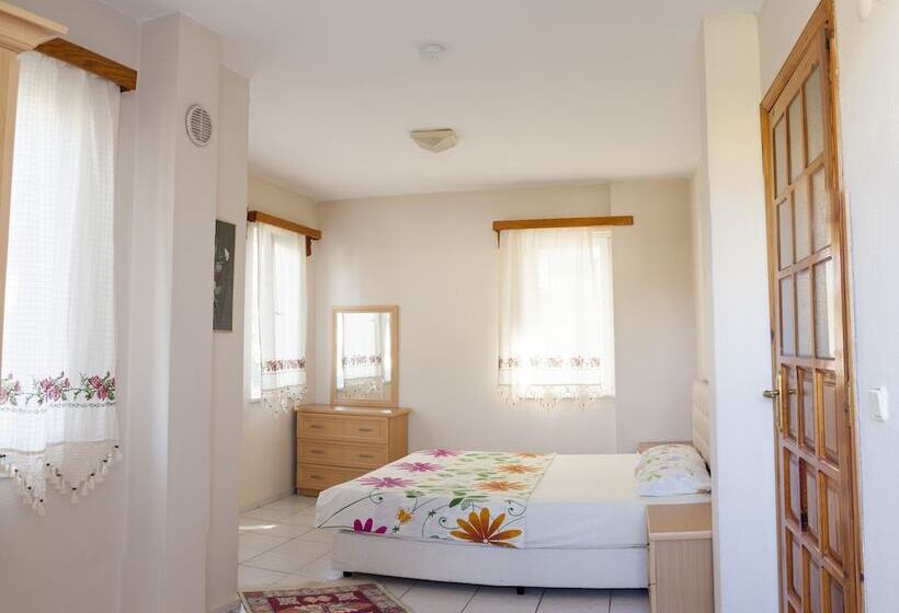 هتل Villa Gardenia Apart