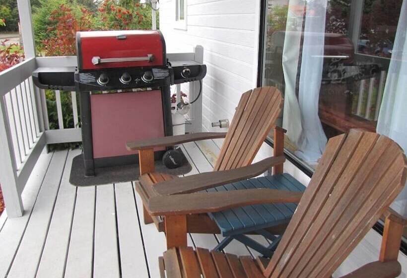 酒店 White House Inn On The Waterfront