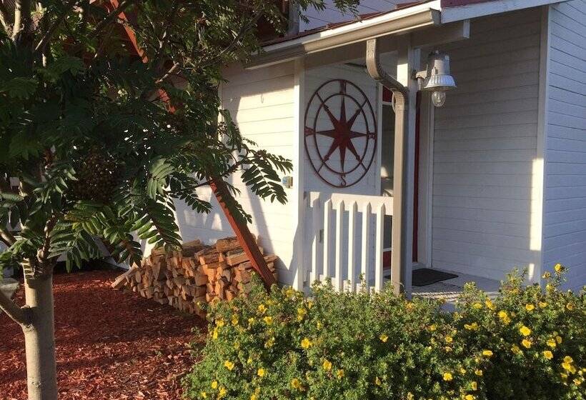 酒店 White House Inn On The Waterfront