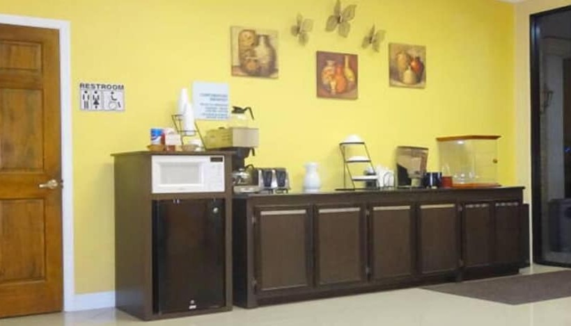 호텔 Winnie Inn & Suites