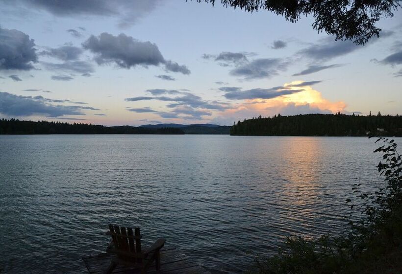 Lac Des Roches Resort