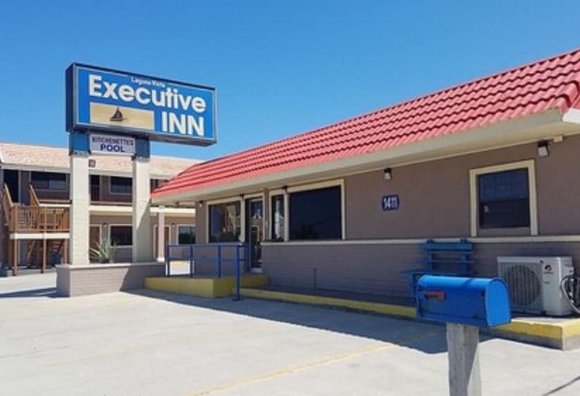 모텔 Executive Inn And Suites
