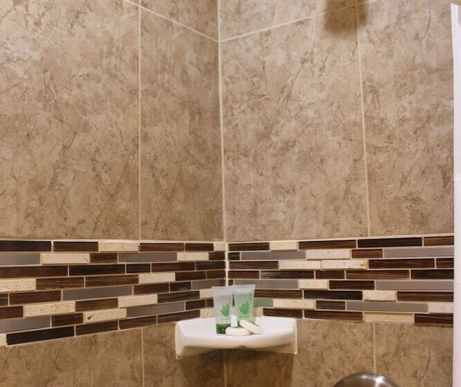 فندق على الطريق Harbour Inn