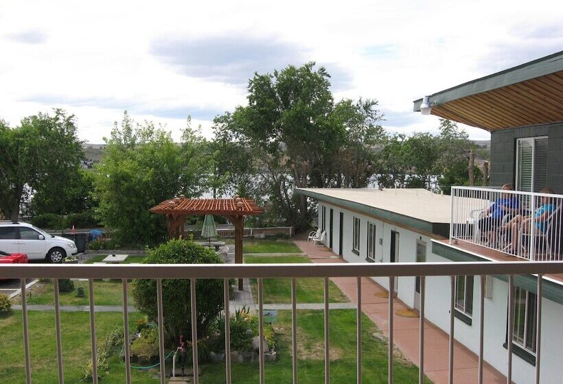 فندق على الطريق Masters Inn