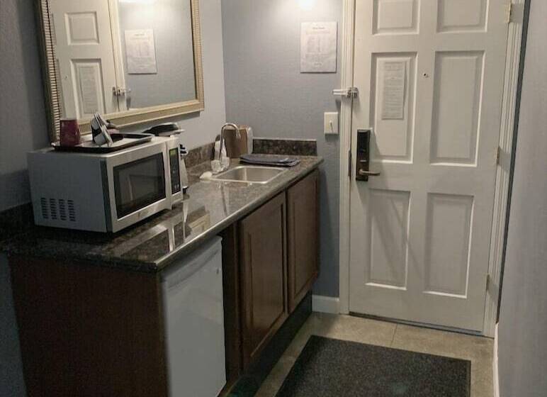 فندق على الطريق Rumorz Neighborhood Hideaway