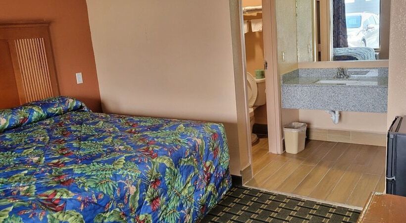 فندق على الطريق Western Inn