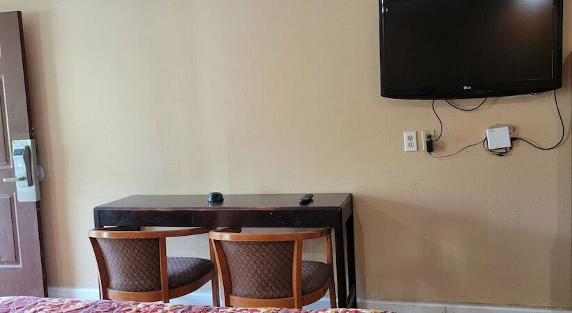 فندق على الطريق Western Inn