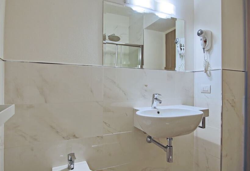 بنسيون Affittacamere Brenna