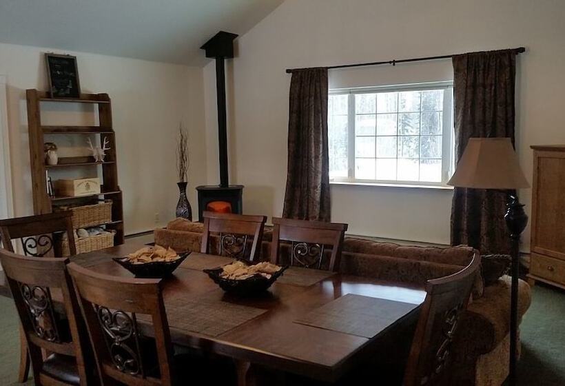 بنسيون Alaska Haven