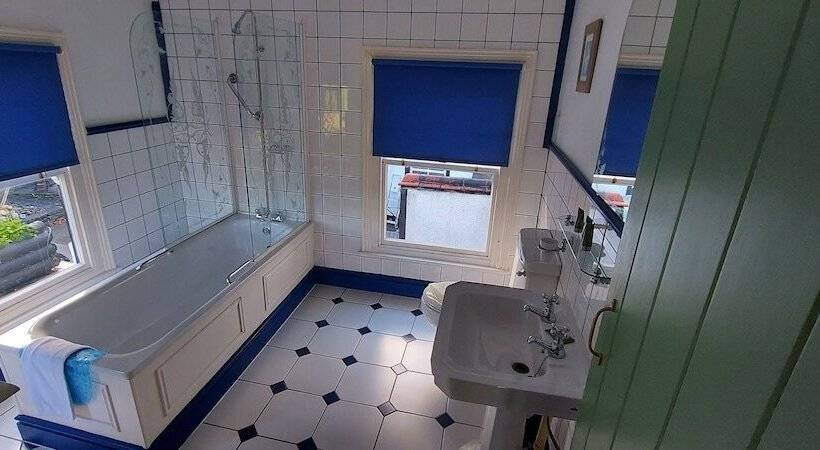 膳宿费 Bron Y Graig