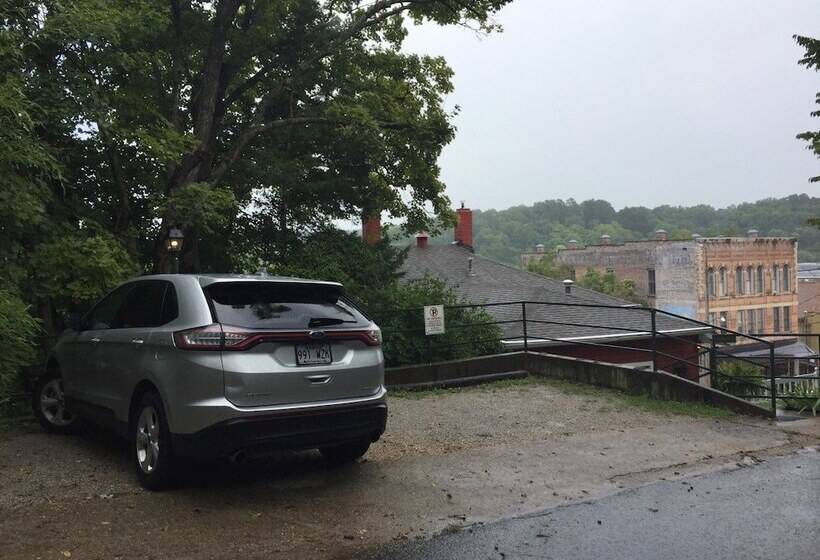 بنسيون Elmwood House