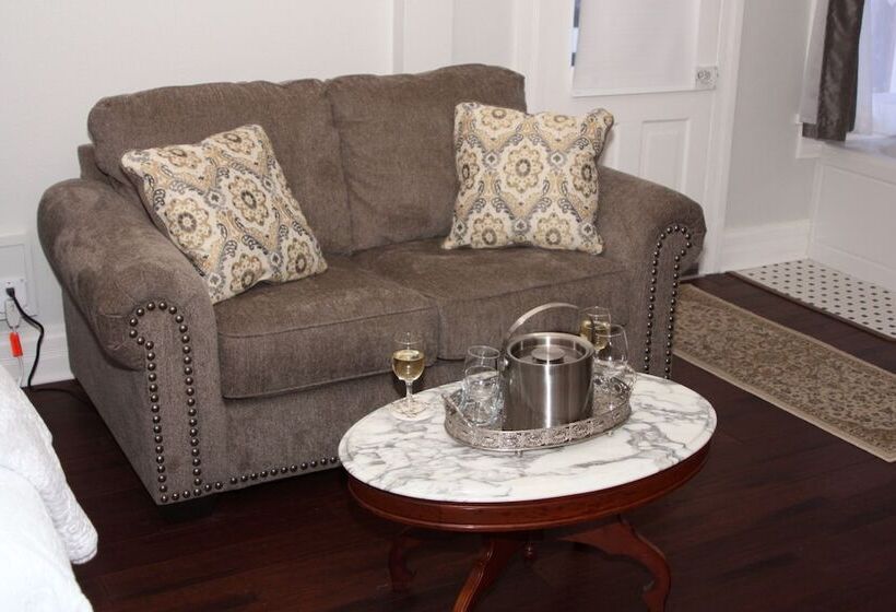 بنسيون Elmwood House