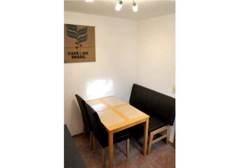 פנסיון Ferienwohnung Lavate 2