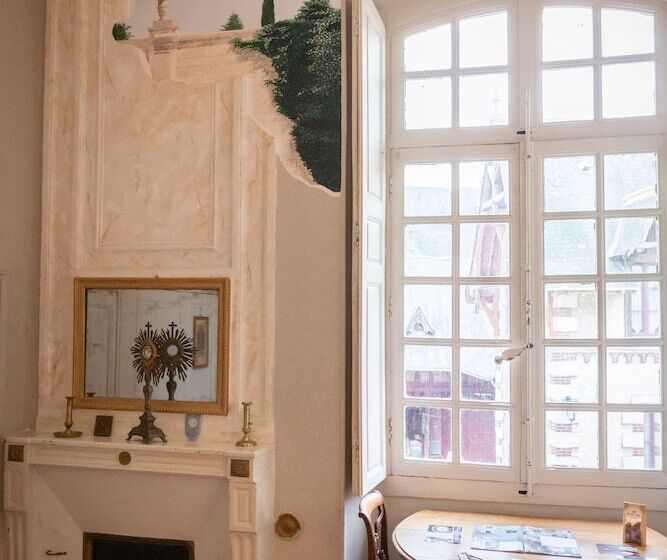 بنسيون Hôtel De Panette   Chambres Historiques