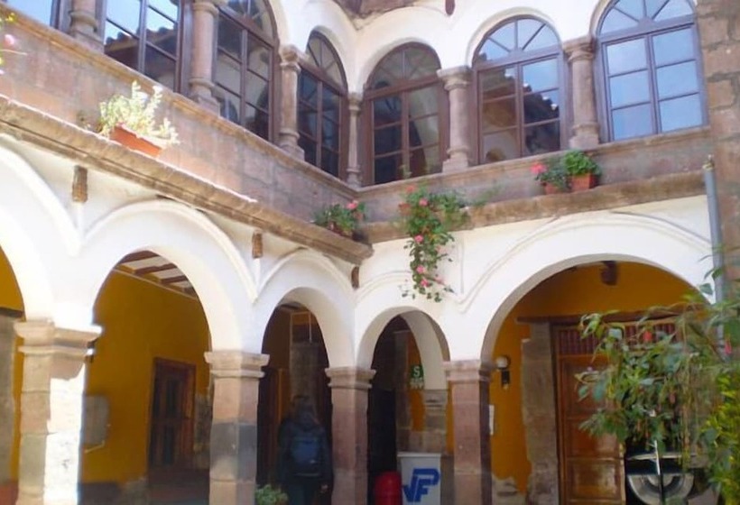 بنسيون Pirwa Urubamba Guest House