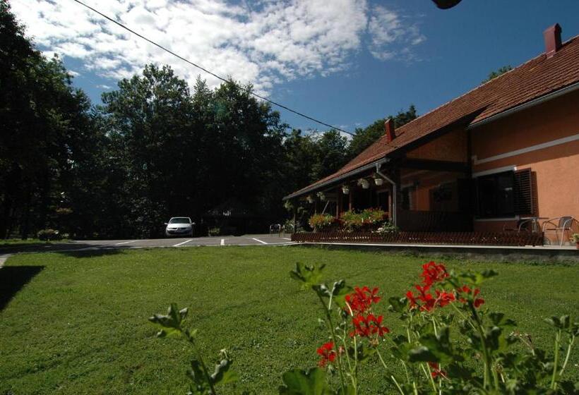 פנסיון Plitvice Rooms Family Glumac