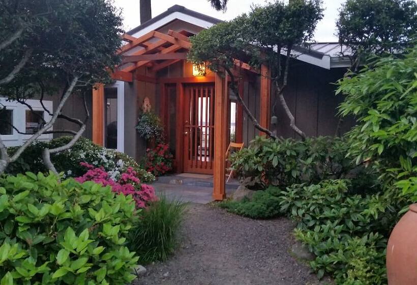 ペンション Skiff Point Guest House