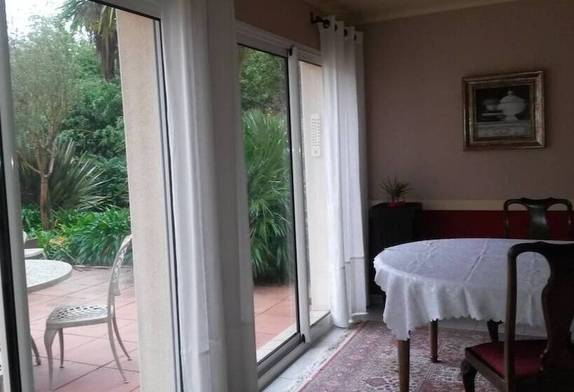 膳宿费 Villa Victoria Chambres &table D Hotes Spa