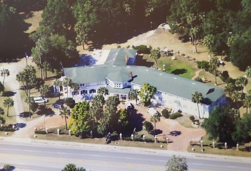 Putnam Lodge Hotel And Spa