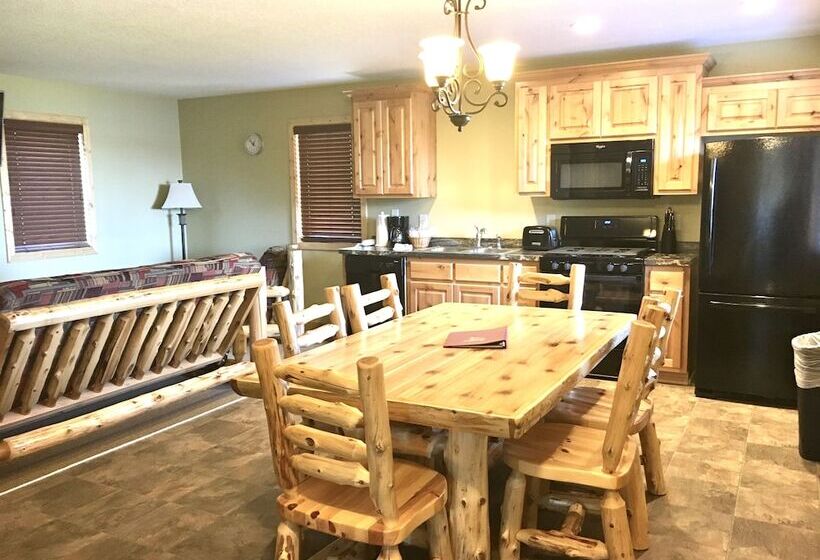 منتجع Sportsman's Lodge