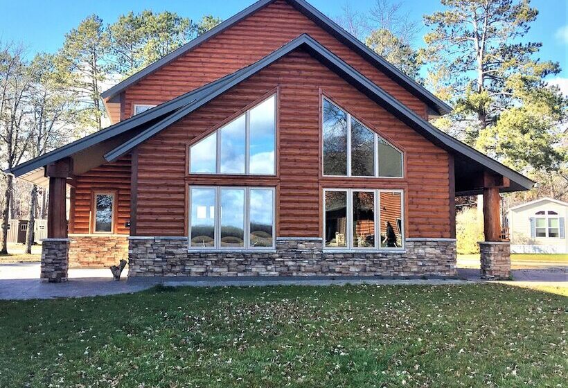 منتجع Sportsman's Lodge